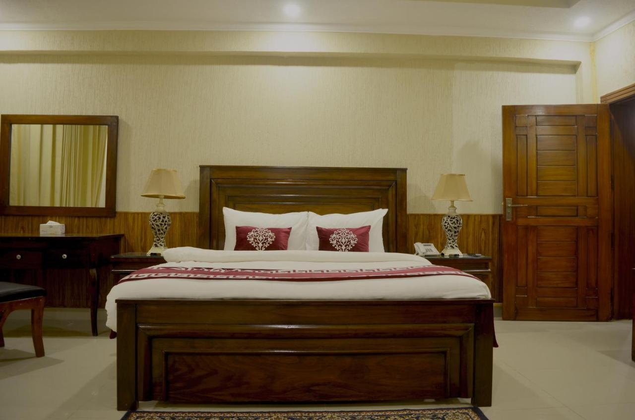 Holiday Grand Resort Bhurban Murree Εξωτερικό φωτογραφία