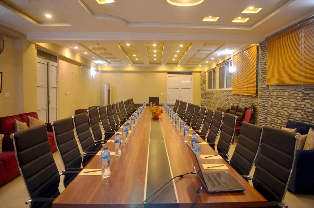 Holiday Grand Resort Bhurban Murree Εξωτερικό φωτογραφία
