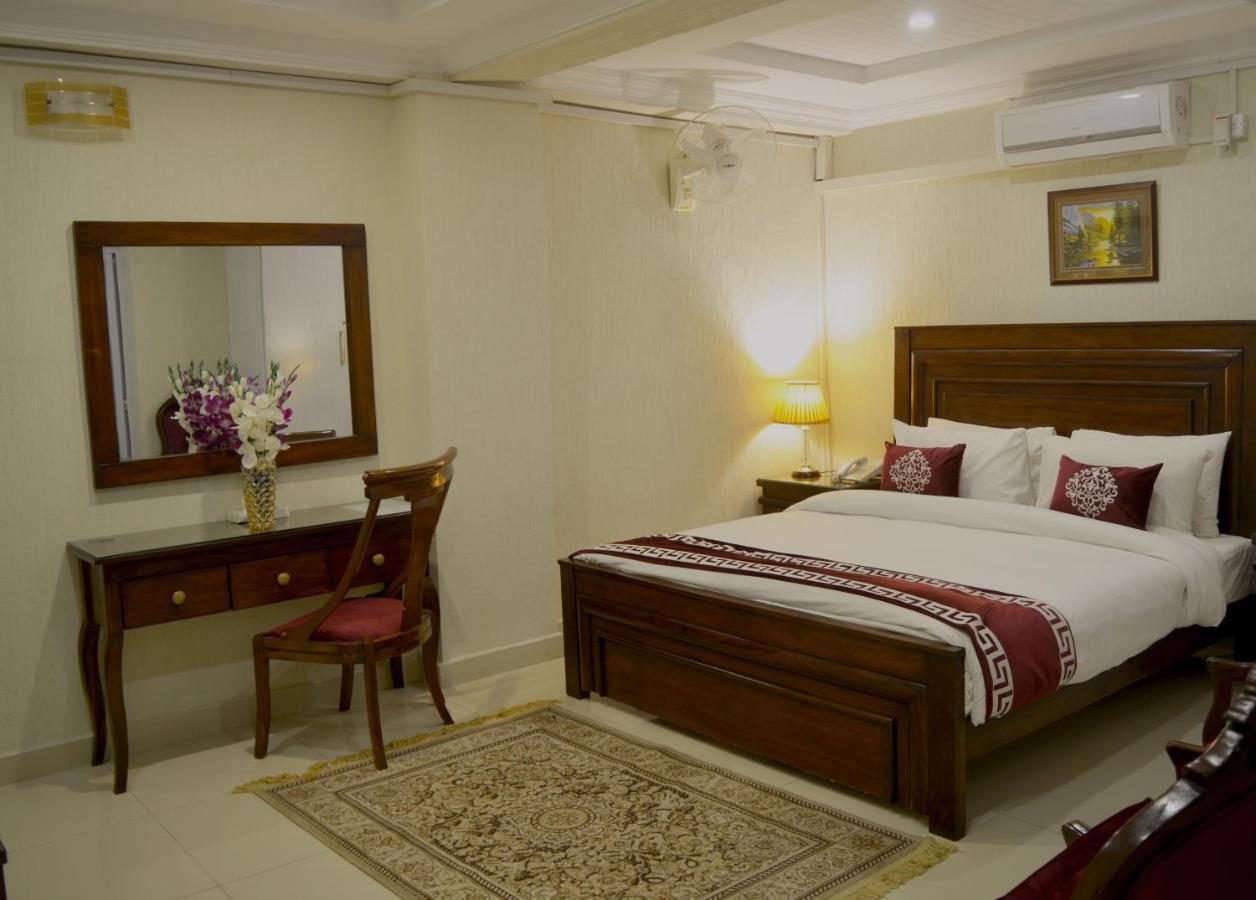 Holiday Grand Resort Bhurban Murree Εξωτερικό φωτογραφία